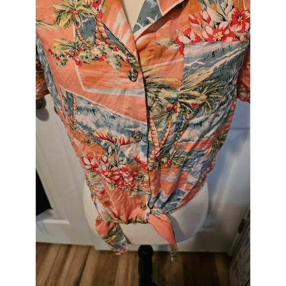 NWT American Eagle Tie Front Shirt S Pink Tropical Aloha Print Vacation Resort - Picture 2 of 7